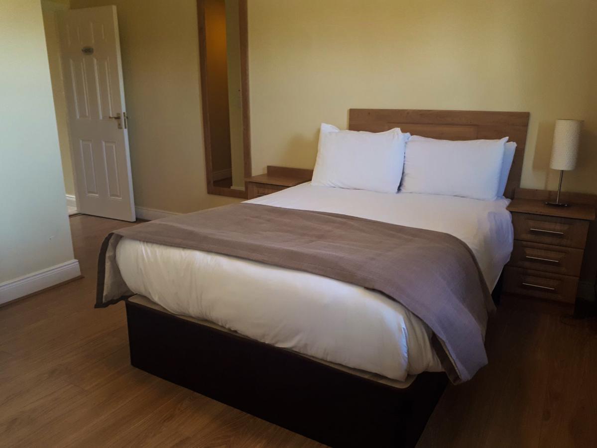 Knightsbrook Hotel Courtyard Accommodation Trim Εξωτερικό φωτογραφία